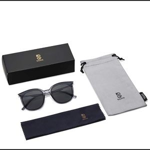 SOJOS Oversized Gray & Black Sunglasses